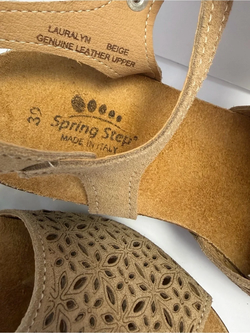 Spring Step Lauralyn Leather  Laser Cut Cork Wedge Sandals  Made in Italy Sz 8.5